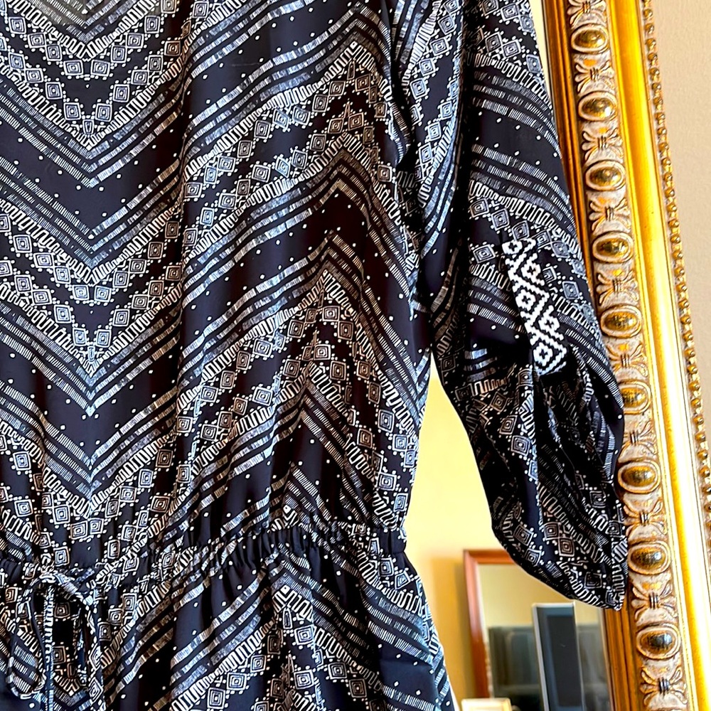 NWOT MAURICES LIGHT WEIGHT WRINKLE FREE FABRIC 3/4 SLEEVE SUMMER TOP SMALL - Picture 4 of 9
